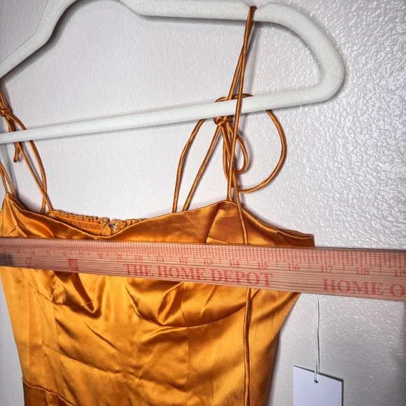 Reformation Marguerite Cantaloupe 100% Silk Dress Size 8 - Picture 11 of 13